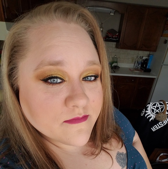 Meet your Posher, Ashley - Picture 1 of 1